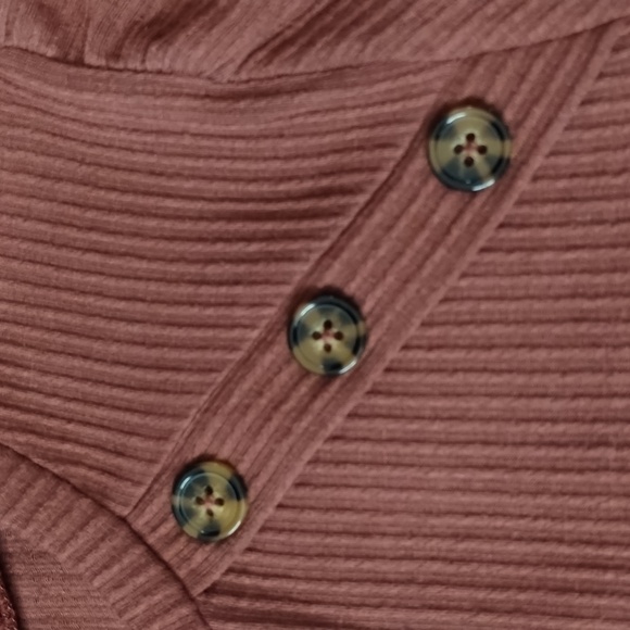 Ribbed Knit Top - Picture 3 of 7